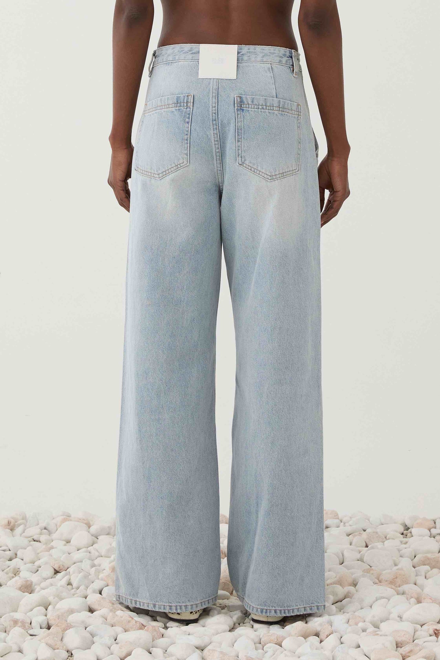 Eleh - Jeans in Denim