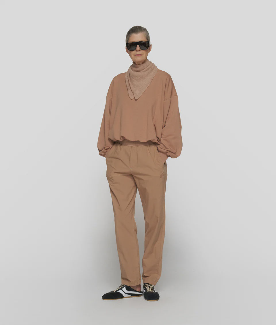 Woven jogger