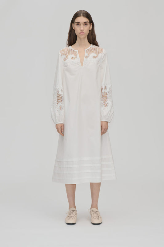 Midweight cotton broderie