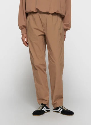 Woven jogger